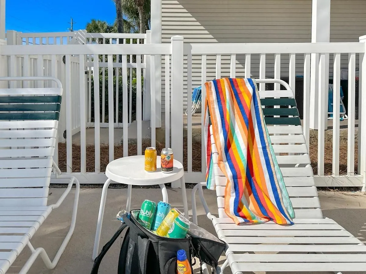 Sunrise Destin-Ation Beach View Heated Pool Holiday home