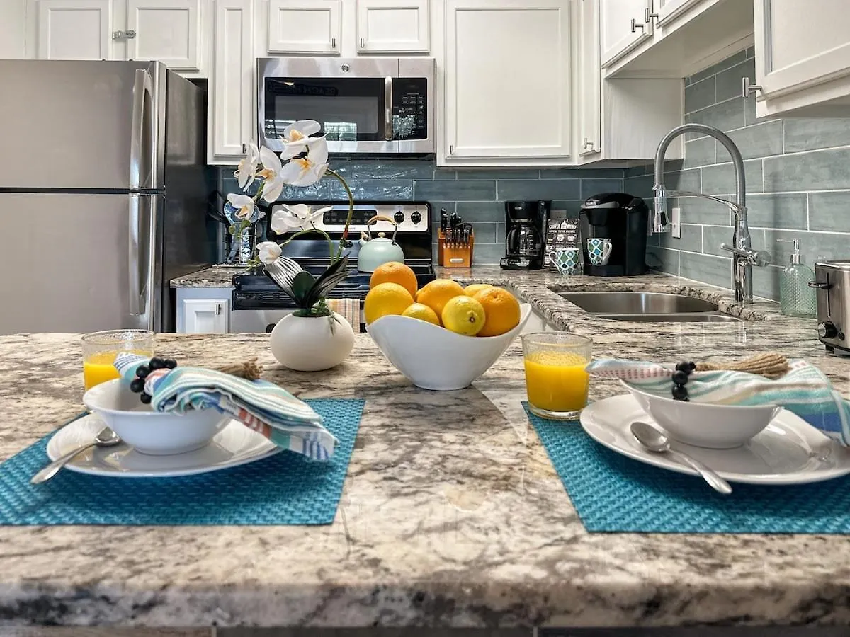 Sunrise Destin-Ation Beach View Heated Pool Holiday home